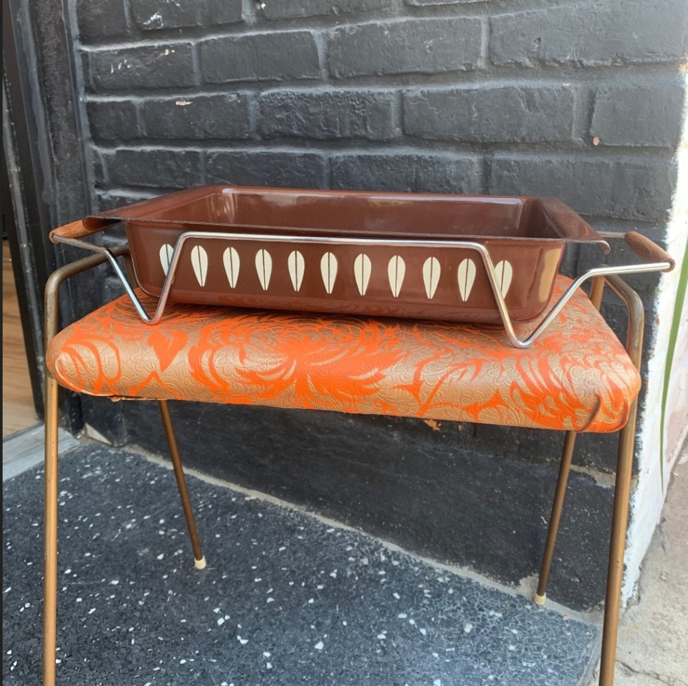 Vintage Catherineholm of Norway Enamel 13 x 9 Brown Enamel Lotus Lasagna Pan.